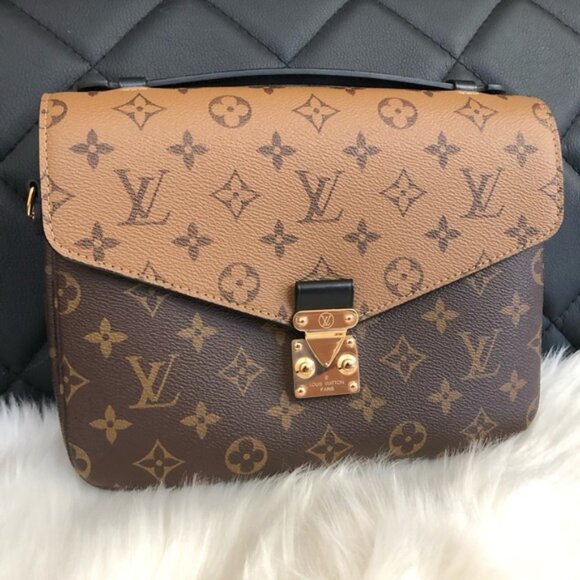 Louis Vuitton Bags Louis Vuitton Pochette Metis Monogram Messenger